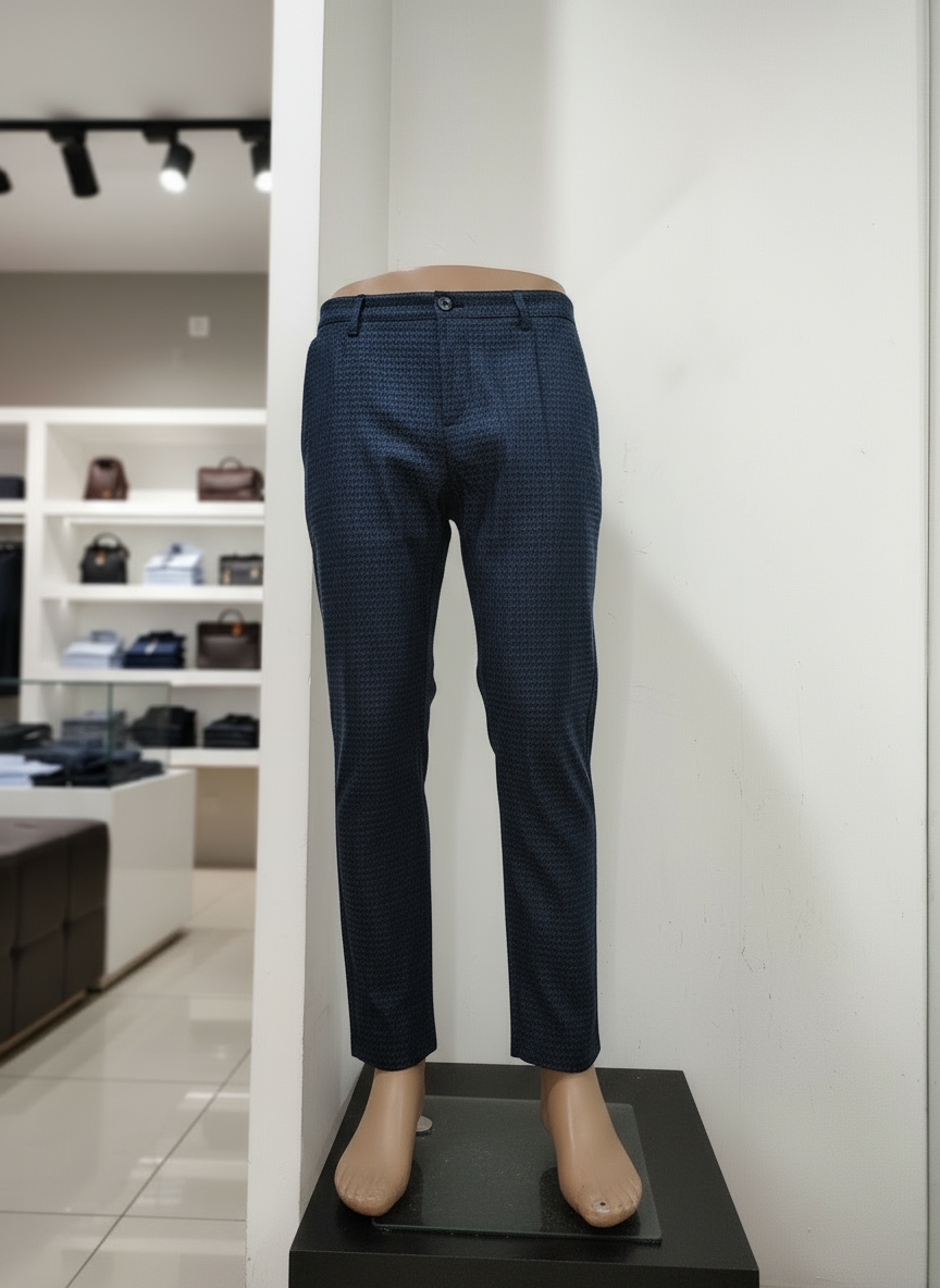 Pantalone invernale uomo blu con microfantasia - vista laterale
