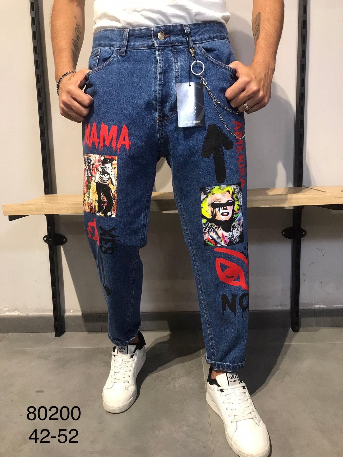 Jeans chiaro Made in Italy con stampe