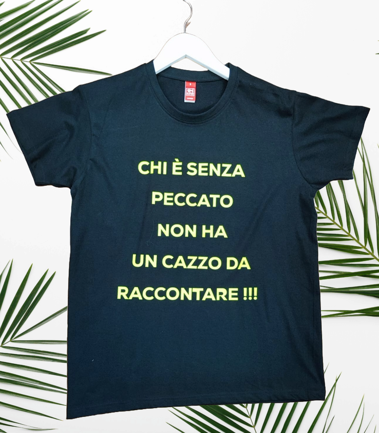 T-Shirt Made in Italy con Stampa Chi è Senza Peccato – Cotone Ironica Donna Uomo