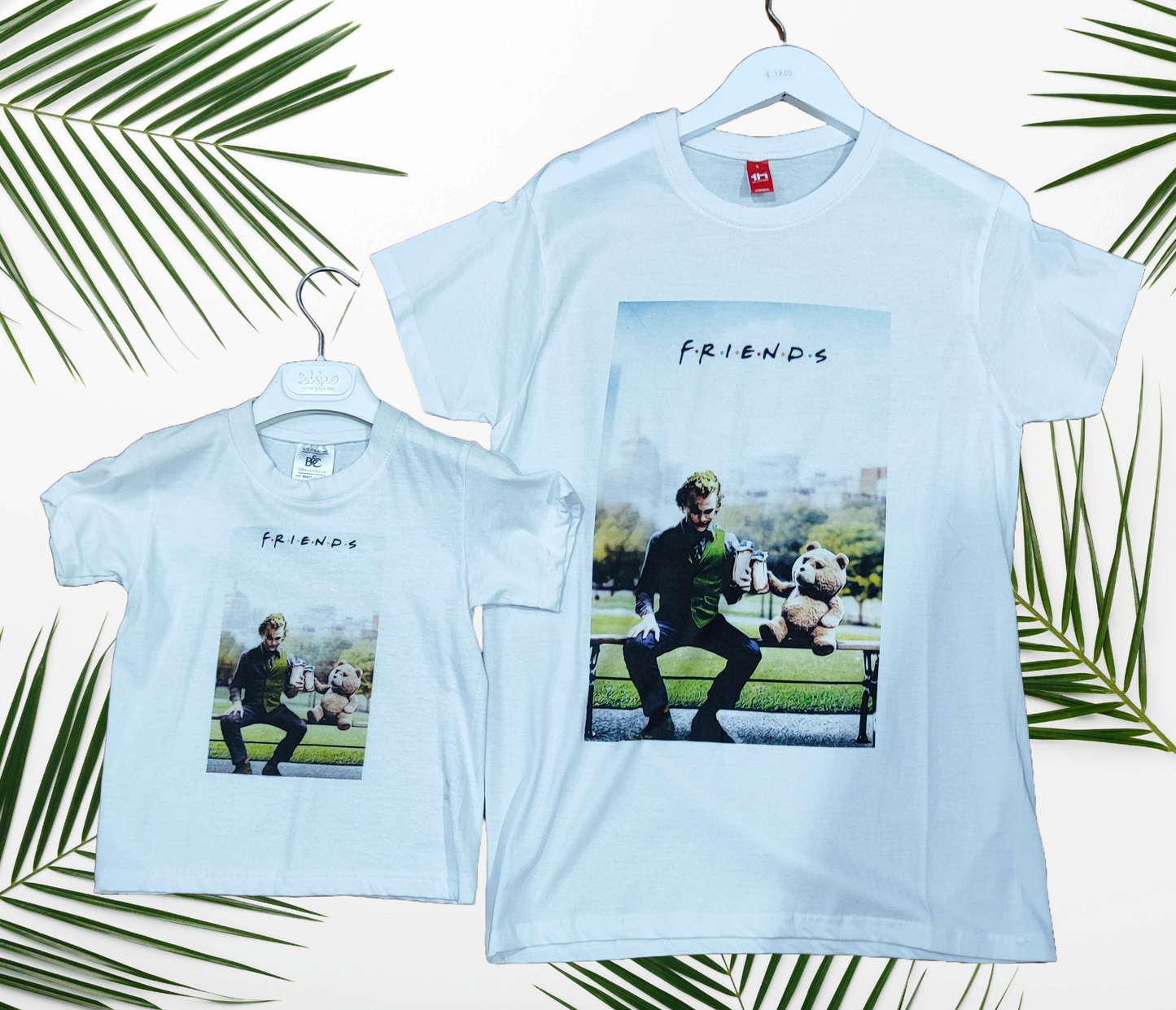 T-shirt Made in Italy con stampa Joker & Ted Friends - dettaglio stampa
