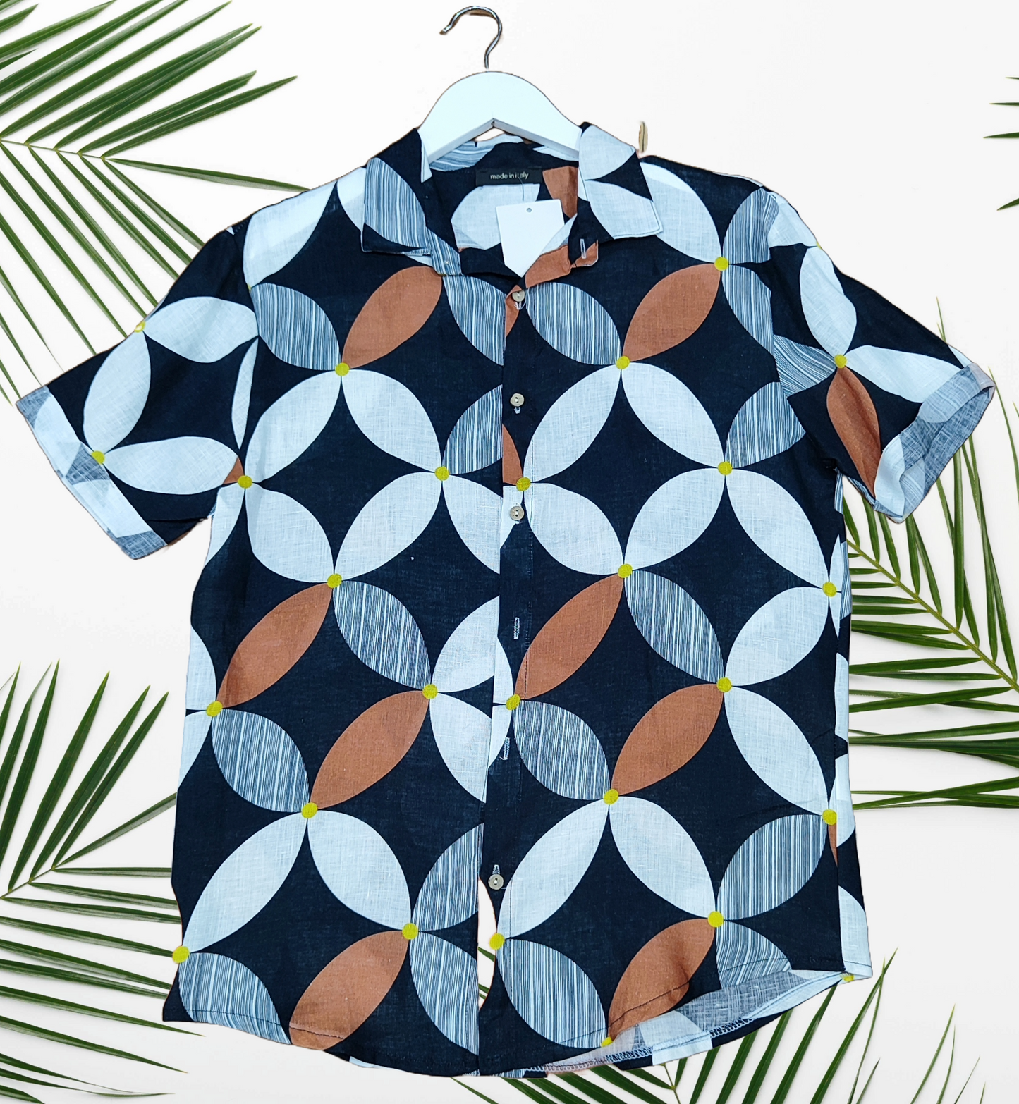 Camicia in lino Made in Italy "Notte Casio" - fantasia geometrica, manica corta