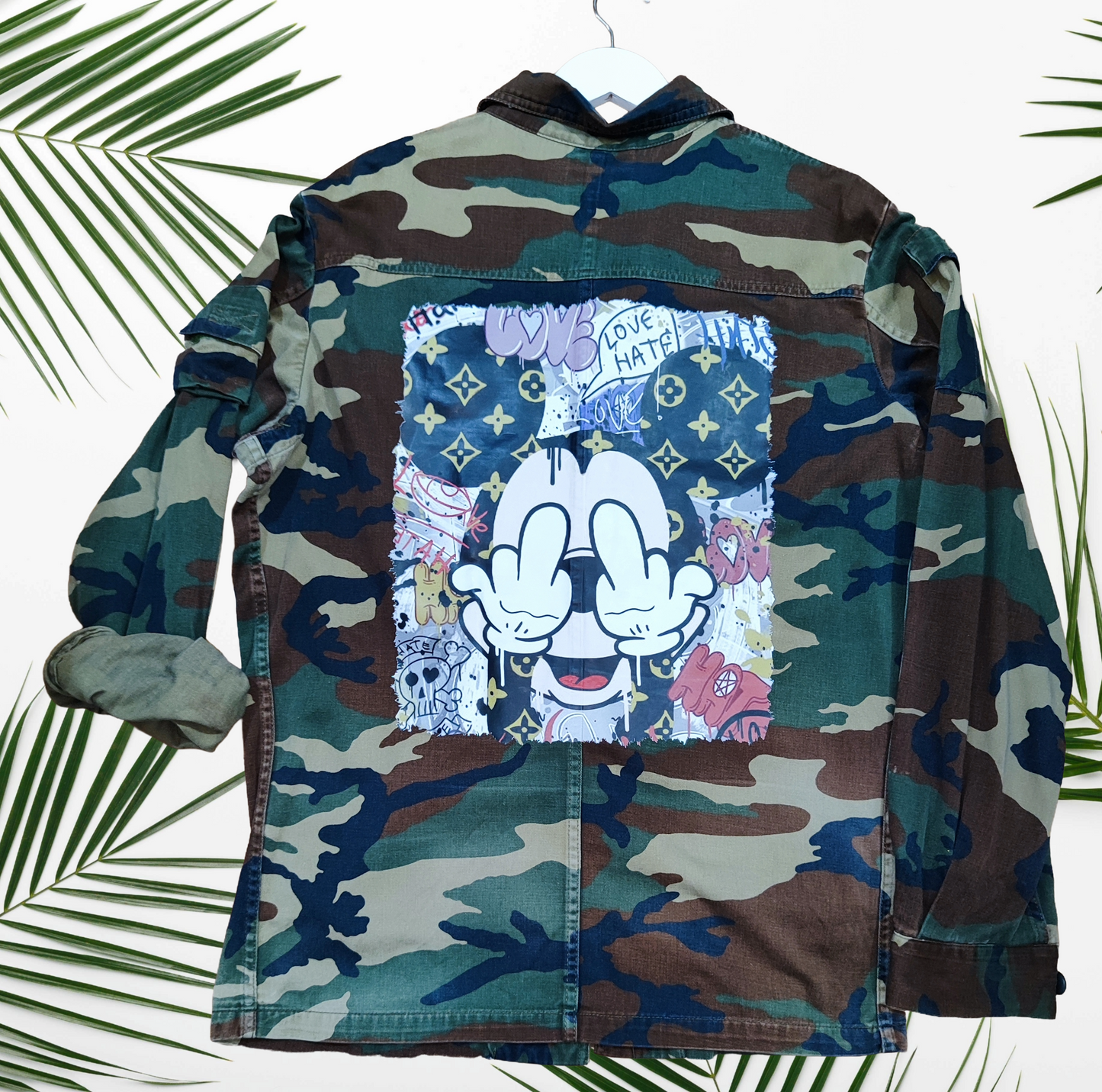 Giacca Militare Camouflage Unisex con Stampa Pop Art – Design Urban con Dettagli Streetwear
