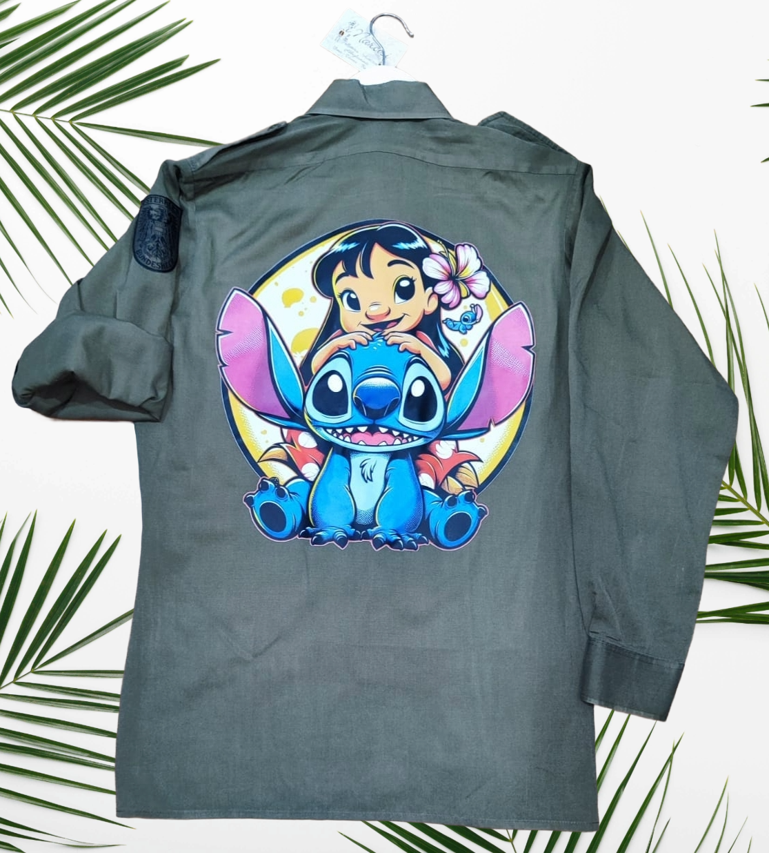 Camicia Militare Verde Unisex con Stampa Pop Art Lilo & Stitch – Streetwear Creativo e Cartoon Style