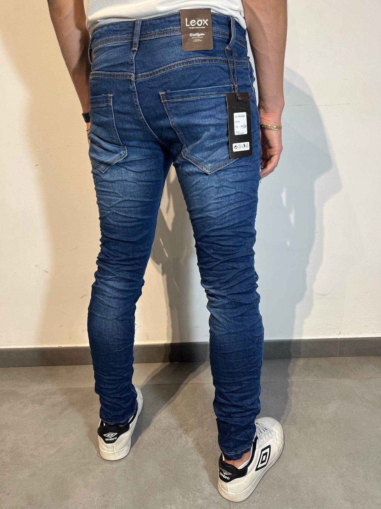Jeans Uomo Slim Fit Strappato Blu – Denim Elasticizzato Casual