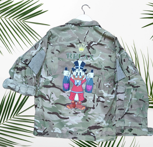 Giacca Militare Mimetica con Stampa Pop Art Zio Paperone – Look Streetwear “Relax” Unisex