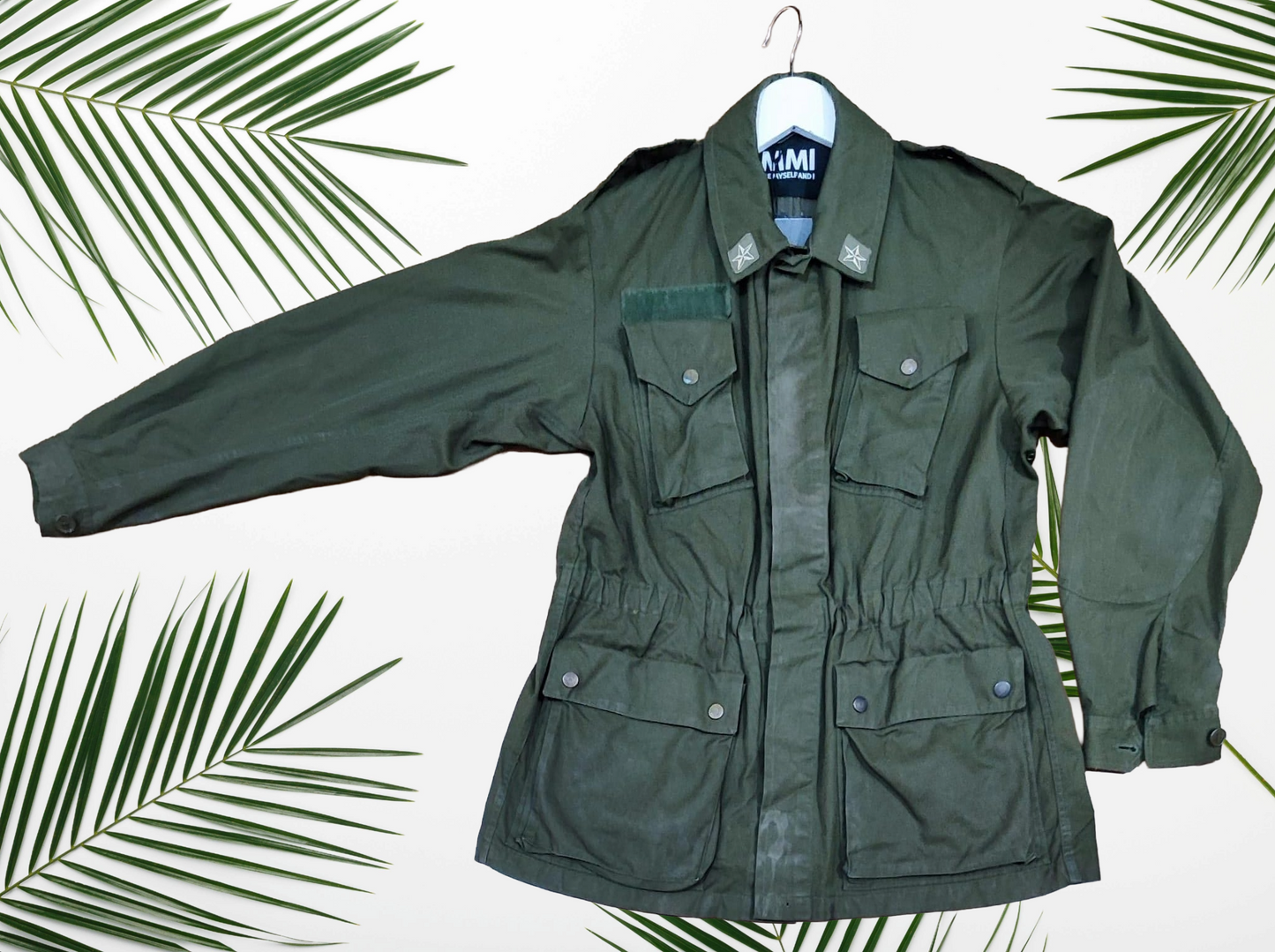 Giacca Militare Vintage Verde con Stampa Leone Jungle – Unisex.