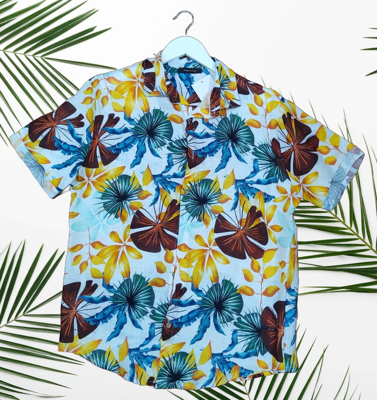 Camicia uomo in lino mezza manica base bianca con stampa floreale - Made in Italy, stile estivo elegante