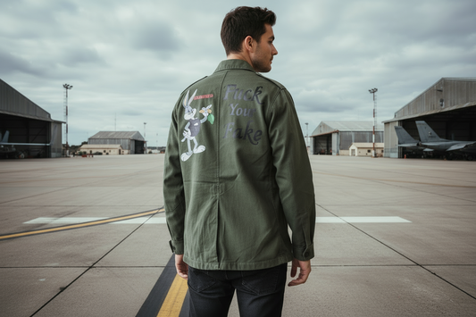 Giacca Militare Vintage – Stampa Bugs Bunny