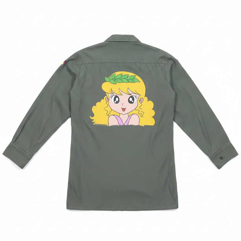 Dettaglio stampa pop art Pollon su camicia militare tedesca verde vintage – I Narcisi